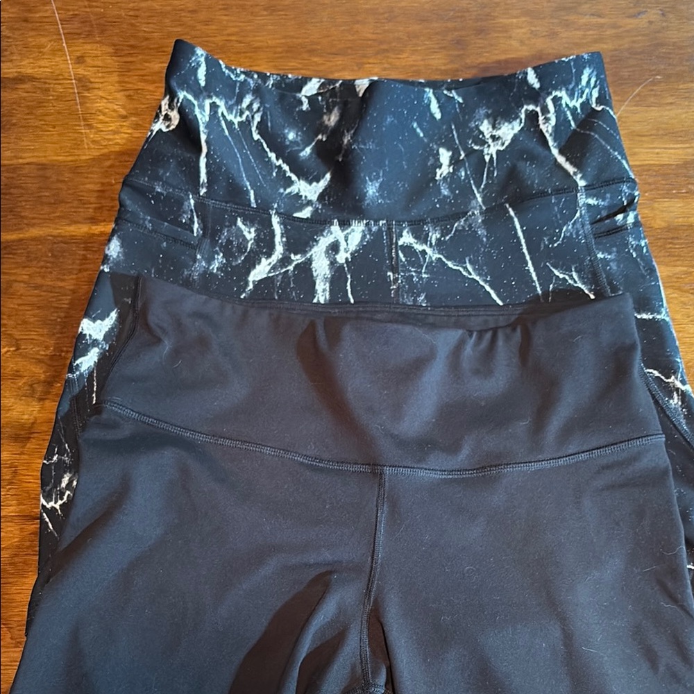 Black and White Marble Print Leggings